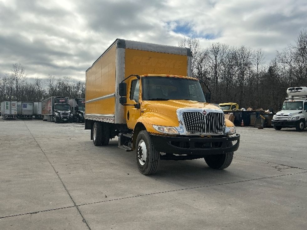 Medium Duty Box Truck-Light and Medium Duty Trucks-International-2021-MV607-Atlanta (Forest Park)-GA-171,489\n\t\tmiles-$ 43,000 - Image 1