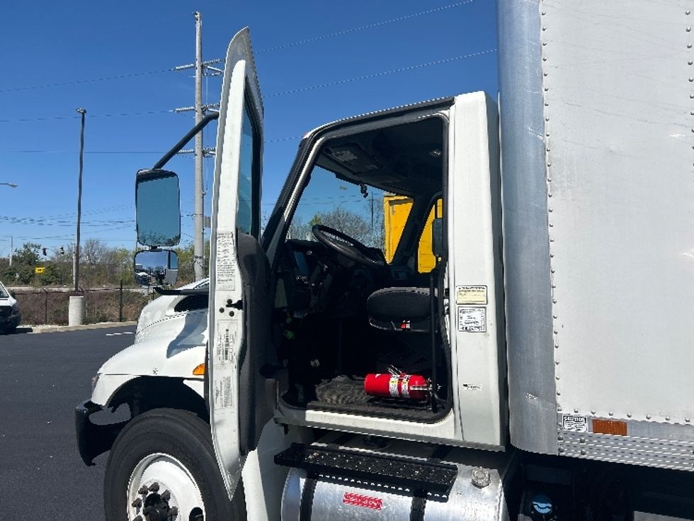 Medium Duty Box Truck-Light and Medium Duty Trucks-International-2021-MV607-Atlanta (Forest Park)-GA-191,633\n\t\tmiles-$ 55,500 - Image 16
