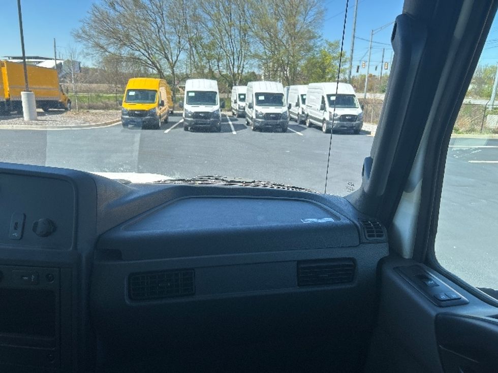 Medium Duty Box Truck-Light and Medium Duty Trucks-International-2021-MV607-Atlanta (Forest Park)-GA-191,633\n\t\tmiles-$ 55,500 - Image 21