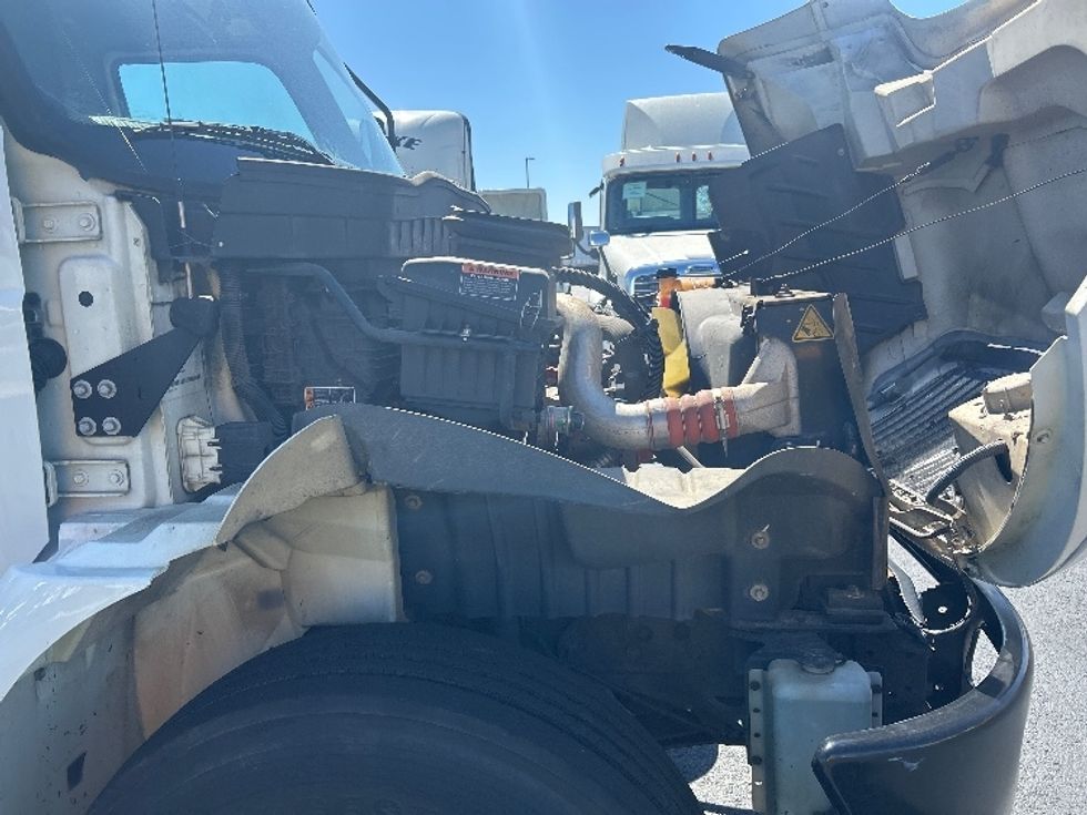 Medium Duty Box Truck-Light and Medium Duty Trucks-International-2021-MV607-Atlanta (Forest Park)-GA-191,633\n\t\tmiles-$ 55,500 - Image 23