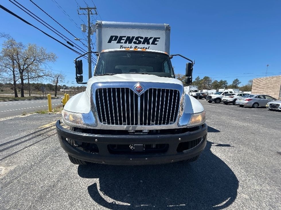 Medium Duty Box Truck-Light and Medium Duty Trucks-International-2021-MV607-Atlanta (Forest Park)-GA-195,216\n\t\tmiles-$ 56,500 - Image 2