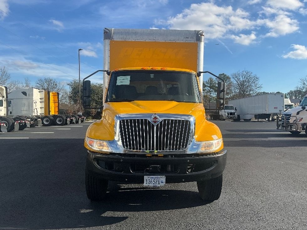 Medium Duty Box Truck-Light and Medium Duty Trucks-International-2021-MV607-Atlanta (Forest Park)-GA-207,191\n\t\tmiles-$ 44,000 - Image 2