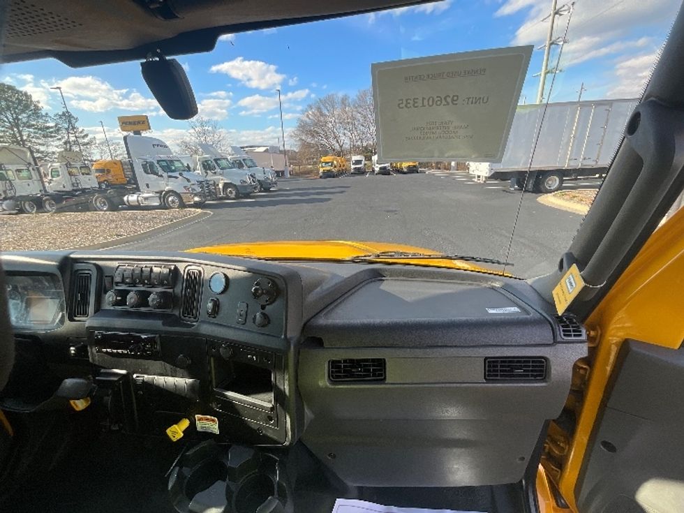 Medium Duty Box Truck-Light and Medium Duty Trucks-International-2021-MV607-Atlanta (Forest Park)-GA-207,191\n\t\tmiles-$ 44,000 - Image 21