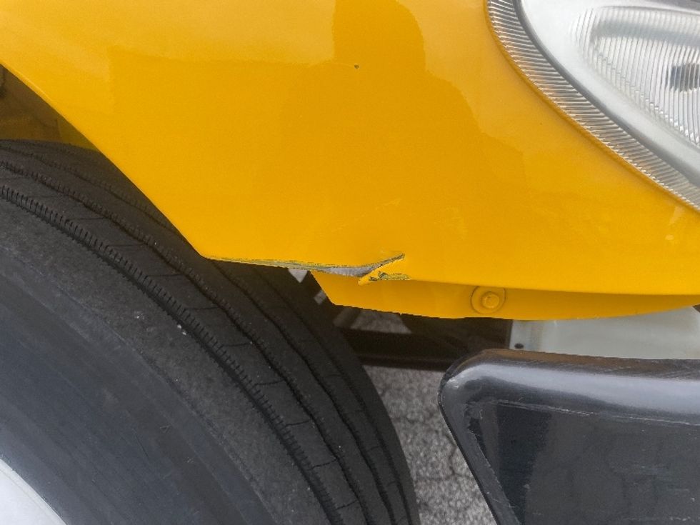 Medium Duty Box Truck-Light and Medium Duty Trucks-International-2021-MV607-Atlanta (Forest Park)-GA-215,760\n\t\tmiles-$ 38,750 - Image 26