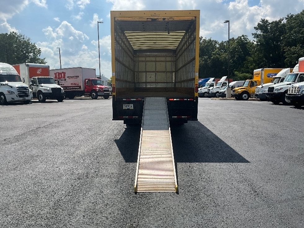 Medium Duty Box Truck-Light and Medium Duty Trucks-International-2021-MV607-Atlanta (Forest Park)-GA-234,618\n\t\tmiles-$ 38,500 - Image 9