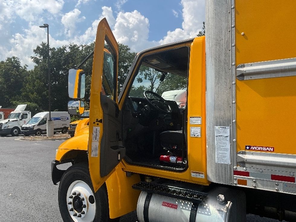 Medium Duty Box Truck-Light and Medium Duty Trucks-International-2021-MV607-Atlanta (Forest Park)-GA-234,618\n\t\tmiles-$ 38,500 - Image 16