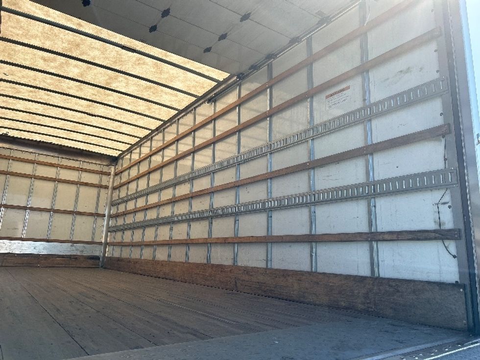 Medium Duty Box Truck-Light and Medium Duty Trucks-International-2021-MV607-Atlanta-GA-144,185\n\t\tmiles-$ 66,750 - Image 12