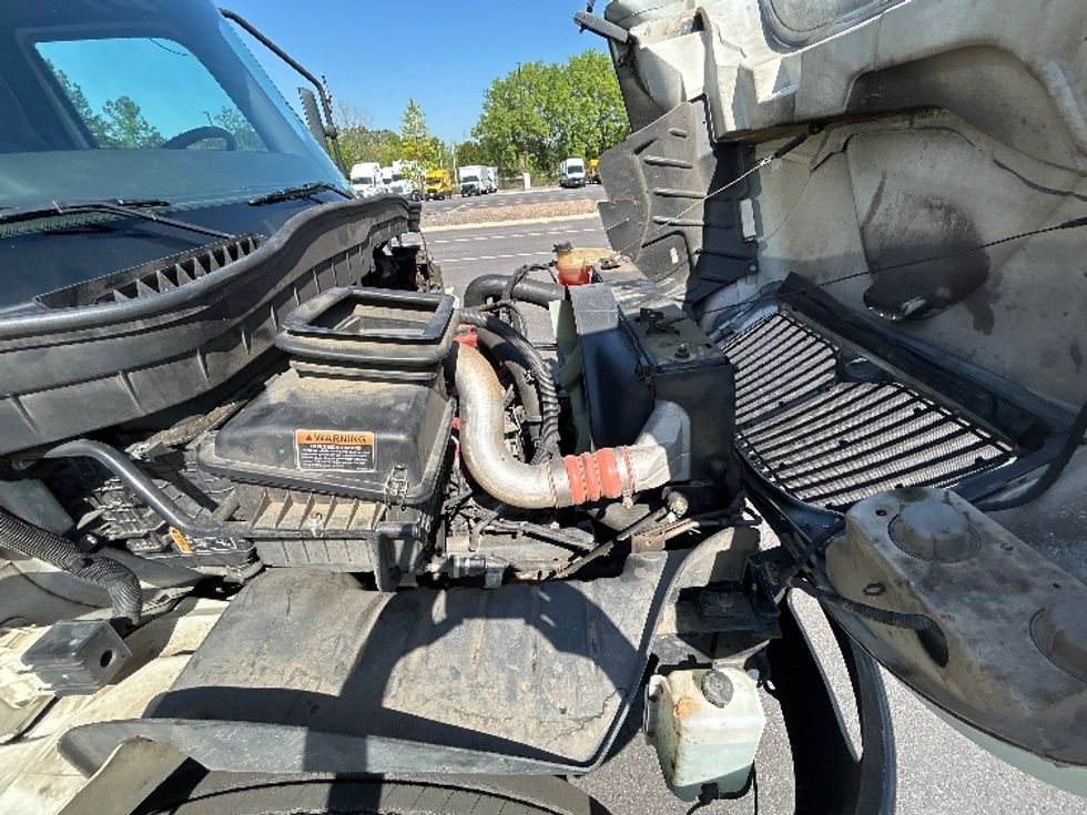 Medium Duty Box Truck-Light and Medium Duty Trucks-International-2021-MV607-Atlanta-GA-144,185\n\t\tmiles-$ 66,750 - Image 23