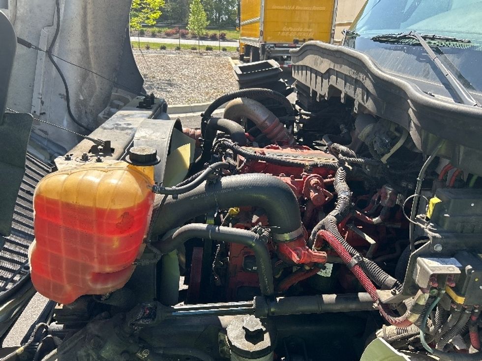 Medium Duty Box Truck-Light and Medium Duty Trucks-International-2021-MV607-Atlanta-GA-144,185\n\t\tmiles-$ 66,750 - Image 24