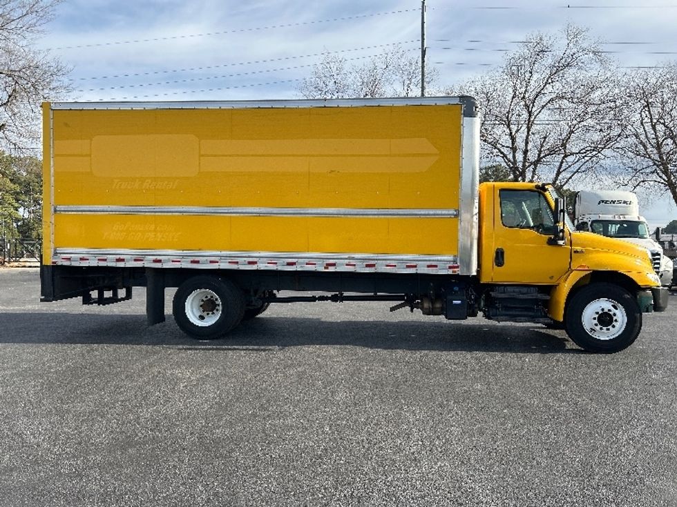 Medium Duty Box Truck-Light and Medium Duty Trucks-International-2021-MV607-Atlanta-GA-177,376\n\t\tmiles-$ 39,250 - Image 15
