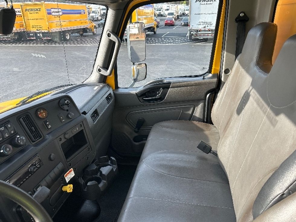 Medium Duty Box Truck-Light and Medium Duty Trucks-International-2021-MV607-Atlanta-GA-177,376\n\t\tmiles-$ 39,250 - Image 19