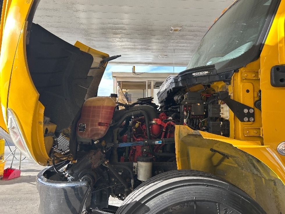 Medium Duty Box Truck-Light and Medium Duty Trucks-International-2021-MV607-Atlanta-GA-177,376\n\t\tmiles-$ 39,250 - Image 24