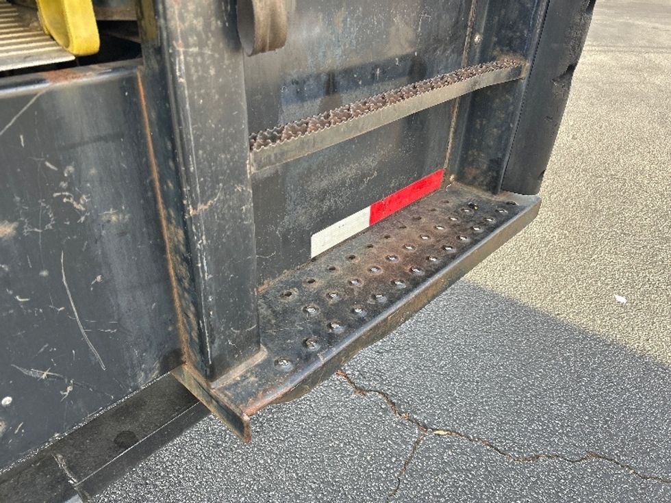 Medium Duty Box Truck-Light and Medium Duty Trucks-International-2021-MV607-Atlanta-GA-177,376\n\t\tmiles-$ 39,250 - Image 29