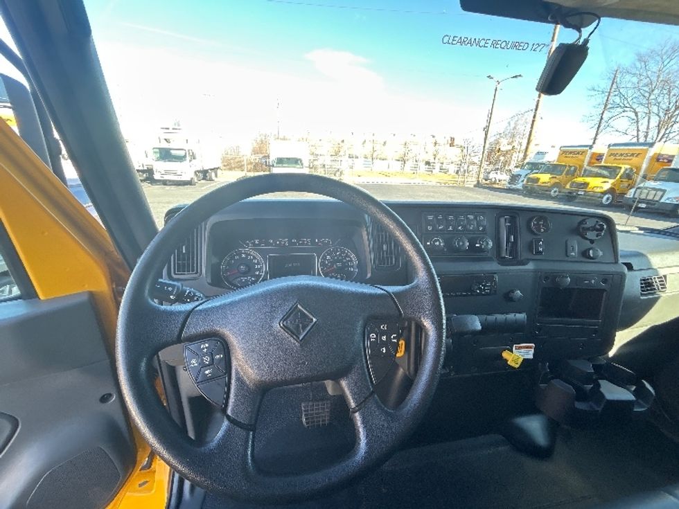 Medium Duty Box Truck-Light and Medium Duty Trucks-International-2021-MV607-Atlanta-GA-204,555\n\t\tmiles-$ 44,500 - Image 18