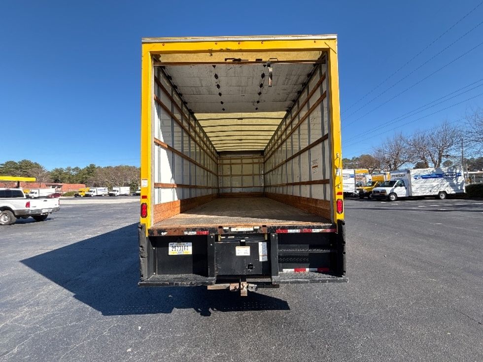 Medium Duty Box Truck-Light and Medium Duty Trucks-International-2021-MV607-Atlanta-GA-216,248\n\t\tmiles-$ 41,500 - Image 8