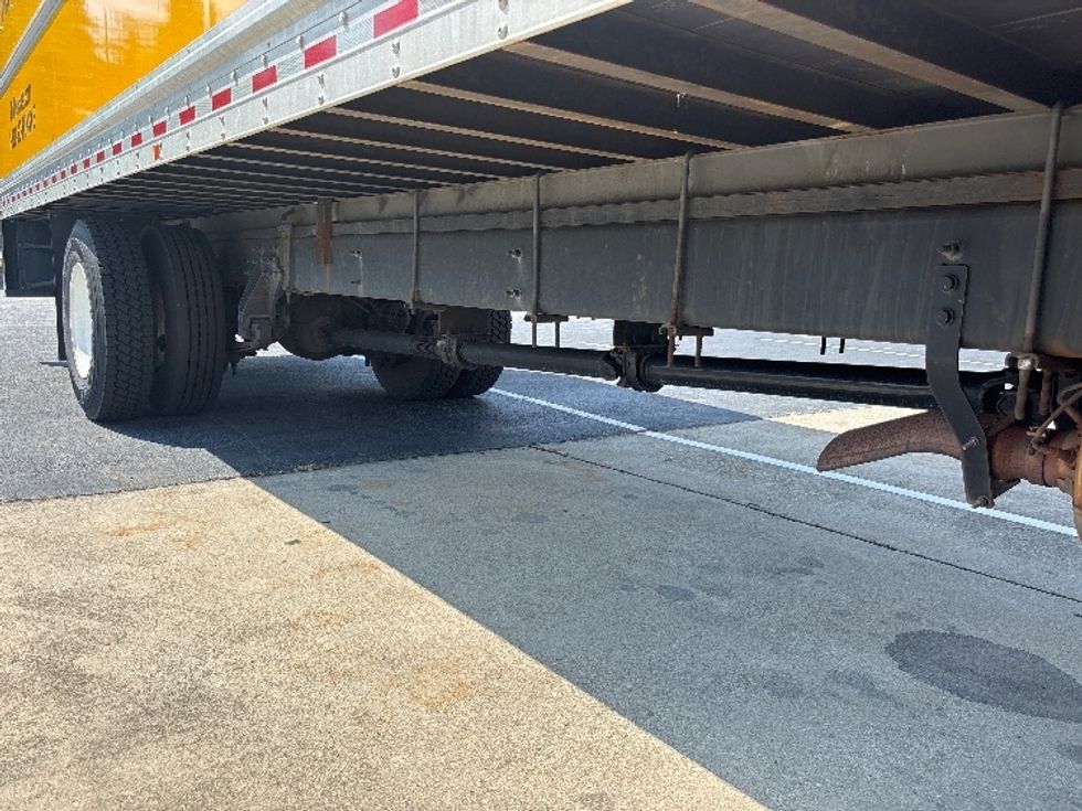Medium Duty Box Truck-Light and Medium Duty Trucks-International-2021-MV607-Atlanta-GA-220,088\n\t\tmiles-$ 42,250 - Image 13