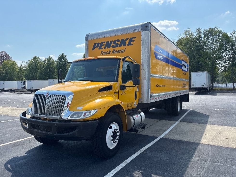 Medium Duty Box Truck-Light and Medium Duty Trucks-International-2021-MV607-Atlanta-GA-220,088\n\t\tmiles-$ 42,250 - Image 3
