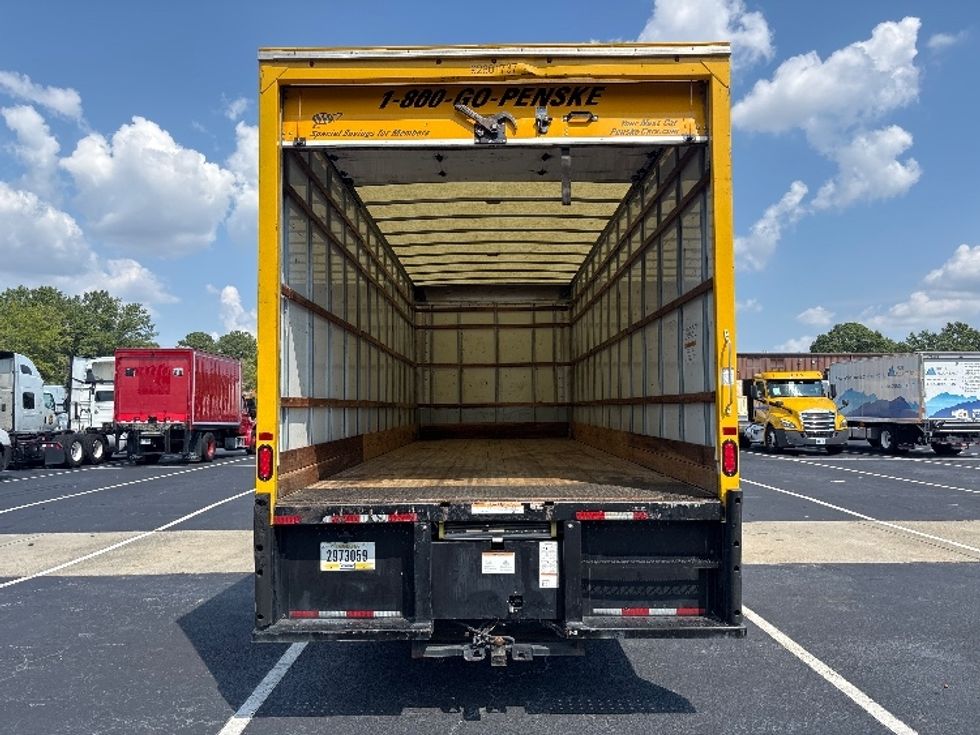 Medium Duty Box Truck-Light and Medium Duty Trucks-International-2021-MV607-Atlanta-GA-220,088\n\t\tmiles-$ 42,250 - Image 8