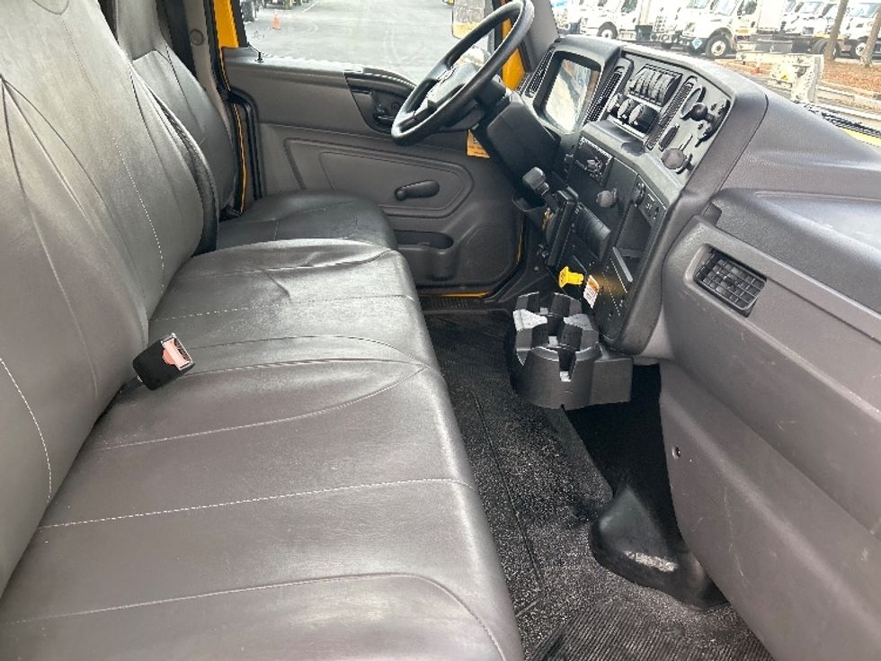 Medium Duty Box Truck-Light and Medium Duty Trucks-International-2021-MV607-Atlanta-GA-227,981\n\t\tmiles-$ 40,750 - Image 22