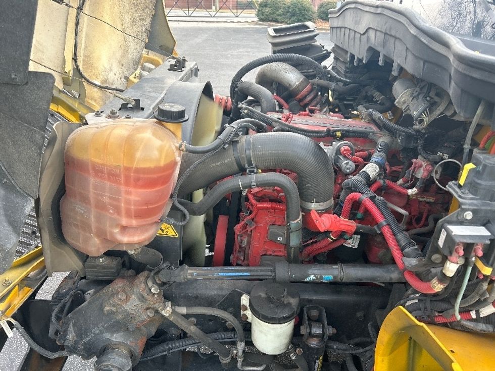 Medium Duty Box Truck-Light and Medium Duty Trucks-International-2021-MV607-Atlanta-GA-227,981\n\t\tmiles-$ 40,750 - Image 24