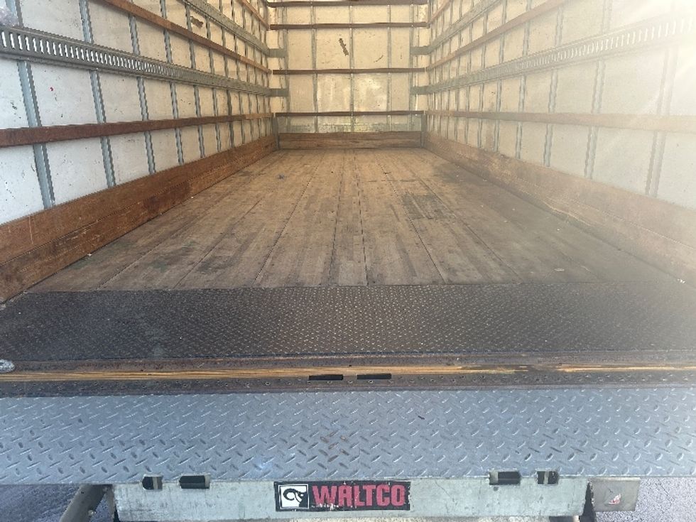 Medium Duty Box Truck-Light and Medium Duty Trucks-International-2021-MV607-Atlanta-GA-228,485\n\t\tmiles-$ 52,000 - Image 10