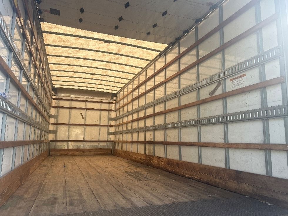 Medium Duty Box Truck-Light and Medium Duty Trucks-International-2021-MV607-Atlanta-GA-228,485\n\t\tmiles-$ 52,000 - Image 12