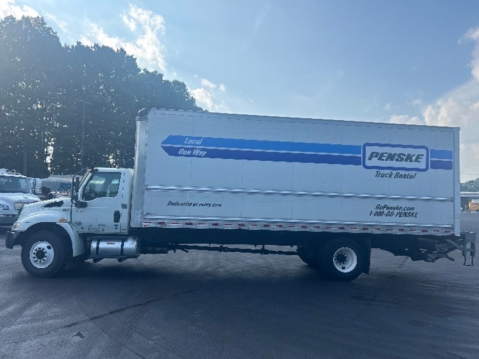 Medium Duty Box Truck-Light and Medium Duty Trucks-International-2021-MV607-Atlanta-GA-228,485\n\t\tmiles-$ 52,000 - Image 4