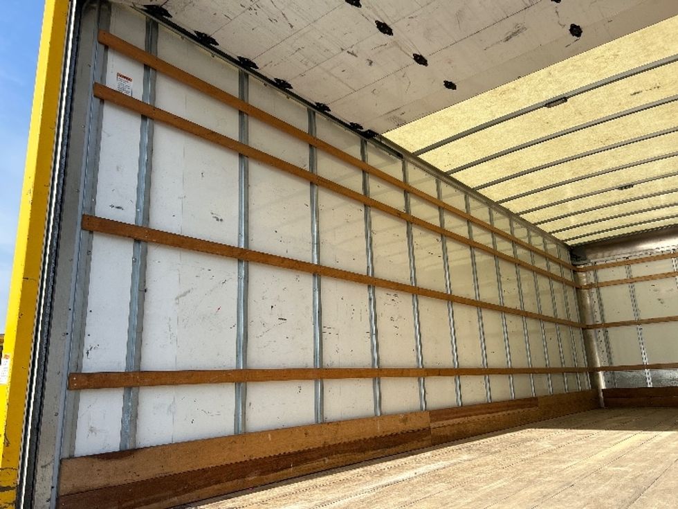 Medium Duty Box Truck-Light and Medium Duty Trucks-International-2021-MV607-Atlanta-GA-232,725\n\t\tmiles-$ 40,000 - Image 11