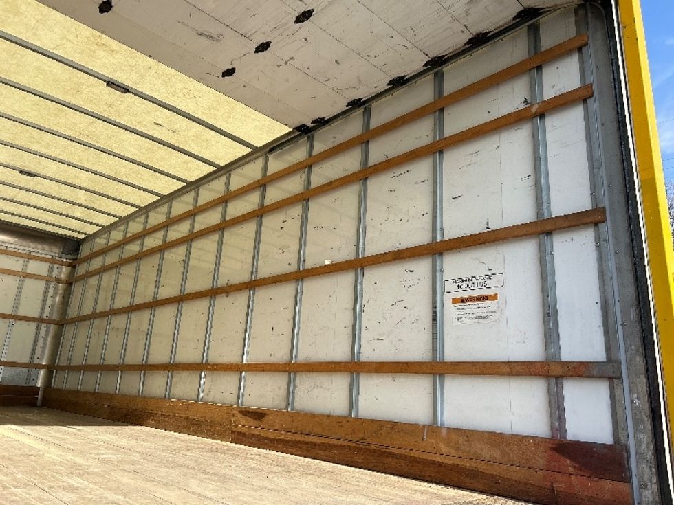 Medium Duty Box Truck-Light and Medium Duty Trucks-International-2021-MV607-Atlanta-GA-232,725\n\t\tmiles-$ 40,000 - Image 12
