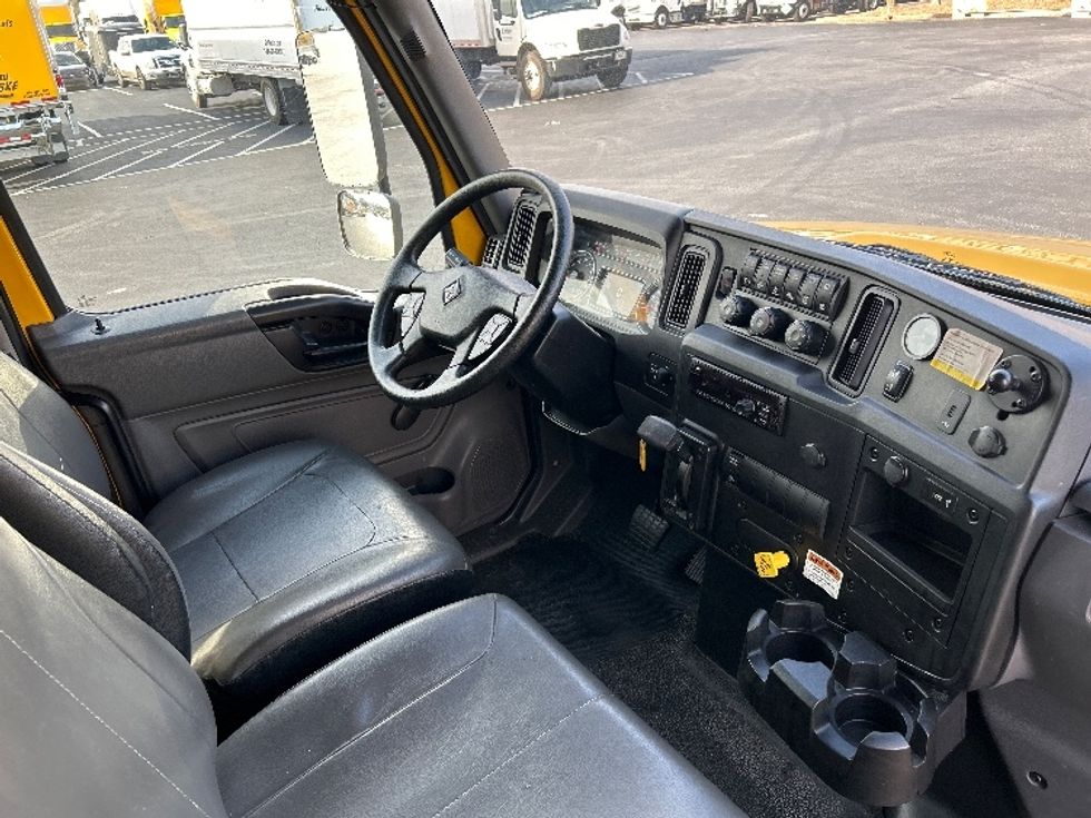 Medium Duty Box Truck-Light and Medium Duty Trucks-International-2021-MV607-Atlanta-GA-232,725\n\t\tmiles-$ 40,000 - Image 22
