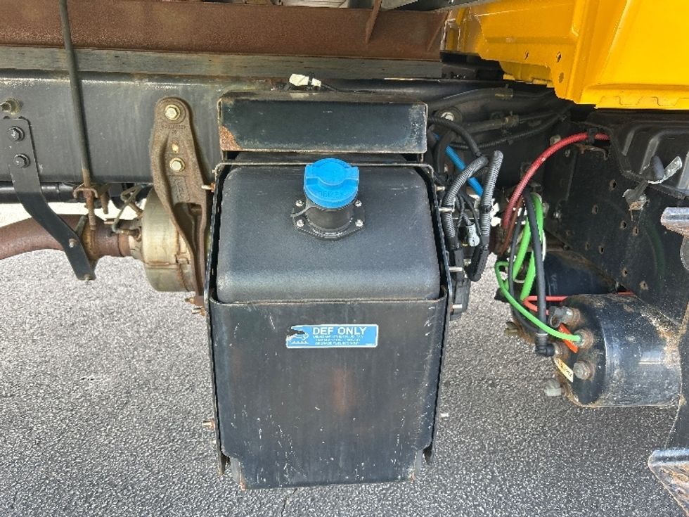 Medium Duty Box Truck-Light and Medium Duty Trucks-International-2021-MV607-Atlanta-GA-232,725\n\t\tmiles-$ 40,000 - Image 26