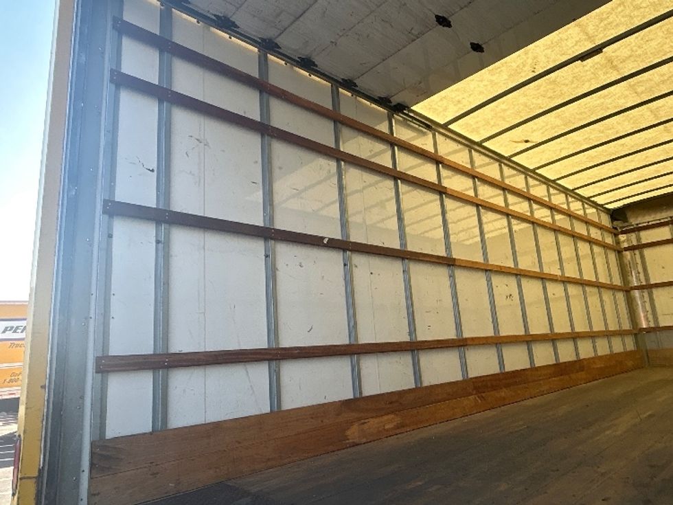 Medium Duty Box Truck-Light and Medium Duty Trucks-International-2021-MV607-Atlanta-GA-232,817\n\t\tmiles-$ 40,000 - Image 11