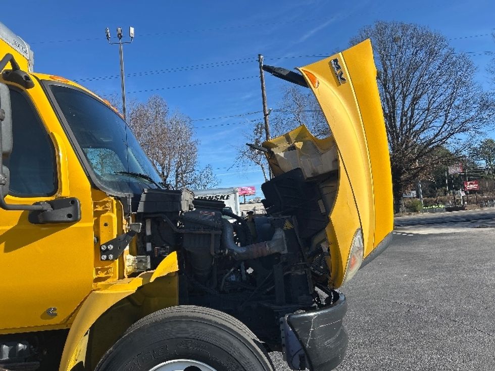 Medium Duty Box Truck-Light and Medium Duty Trucks-International-2021-MV607-Atlanta-GA-233,672\n\t\tmiles-$ 38,250 - Image 22