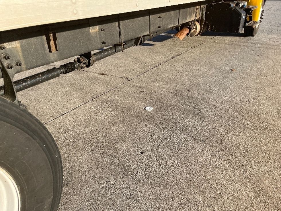 Medium Duty Box Truck-Light and Medium Duty Trucks-International-2021-MV607-Atlanta-GA-243,324\n\t\tmiles-$ 36,500 - Image 13