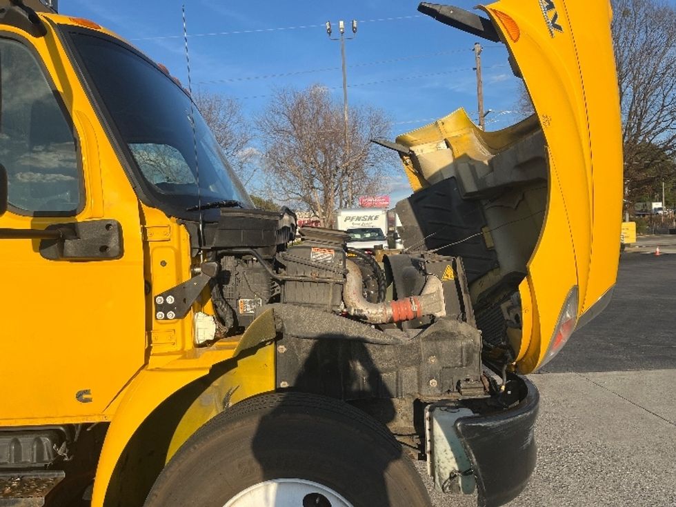 Medium Duty Box Truck-Light and Medium Duty Trucks-International-2021-MV607-Atlanta-GA-243,324\n\t\tmiles-$ 36,500 - Image 22