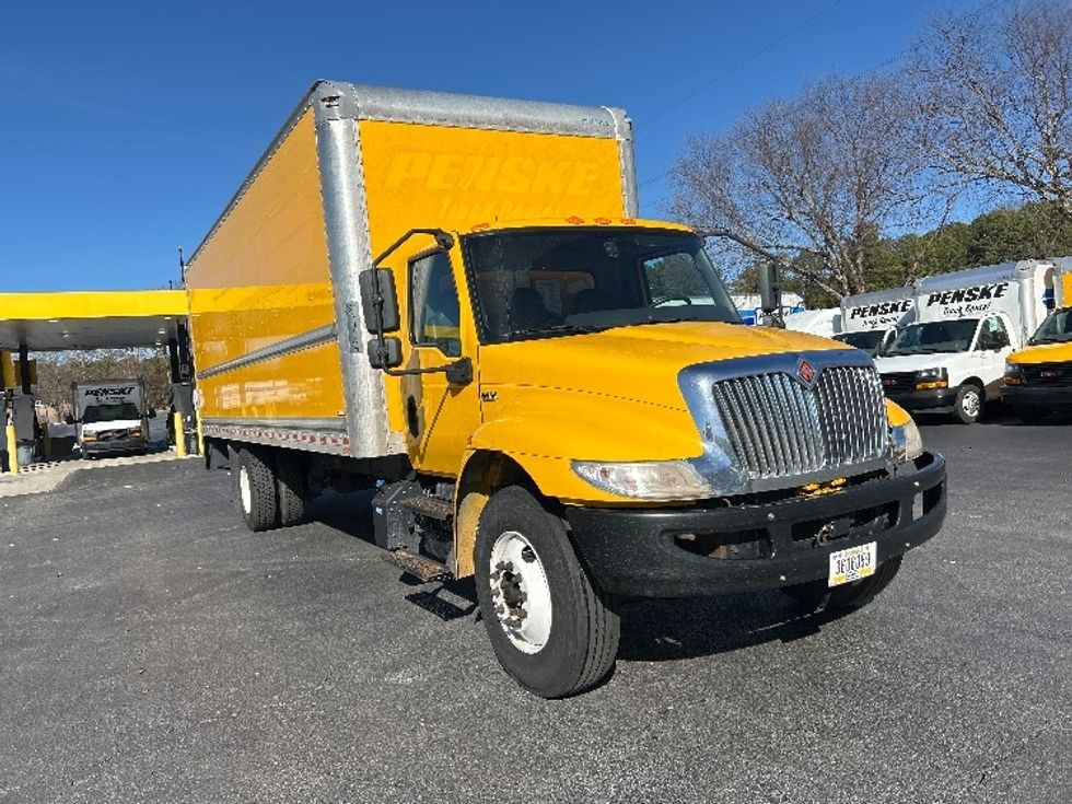 Medium Duty Box Truck-Light and Medium Duty Trucks-International-2021-MV607-Atlanta-GA-253,046\n\t\tmiles-$ 34,750 - Image 1