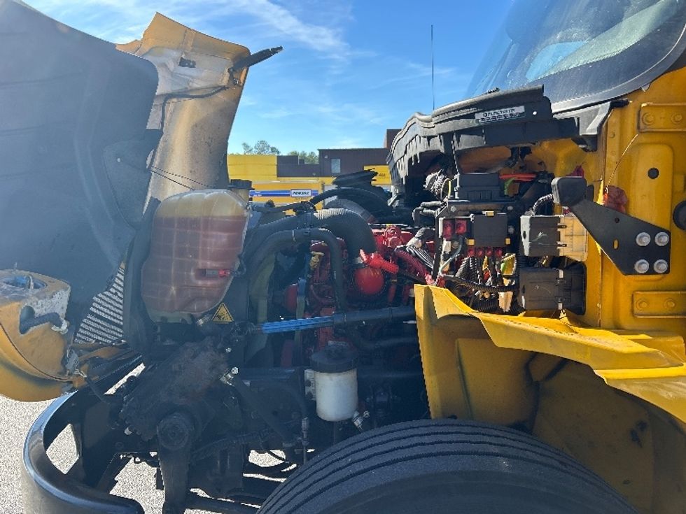 Medium Duty Box Truck-Light and Medium Duty Trucks-International-2021-MV607-Atlanta-GA-253,046\n\t\tmiles-$ 34,750 - Image 23