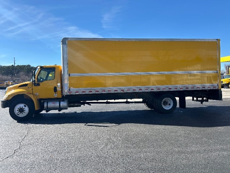 Medium Duty Box Truck-Light and Medium Duty Trucks-International-2021-MV607-Atlanta-GA-253,046\n\t\tmiles-$ 34,750 - Image 4