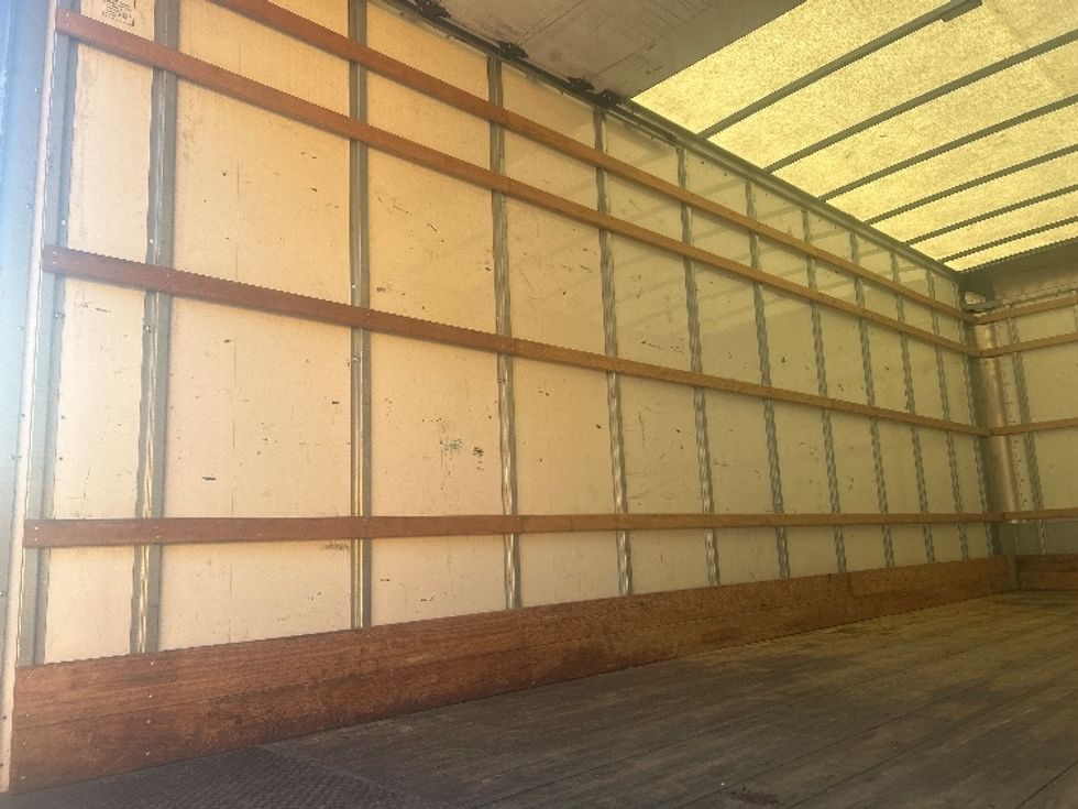 Medium Duty Box Truck-Light and Medium Duty Trucks-International-2021-MV607-Auburn-MA-185,501\n\t\tmiles-$ 34,000 - Image 11