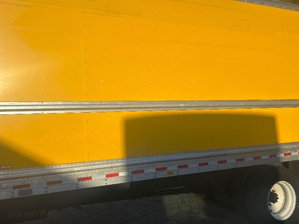 Medium Duty Box Truck-Light and Medium Duty Trucks-International-2021-MV607-Auburn-MA-185,501\n\t\tmiles-$ 34,000 - Image 25