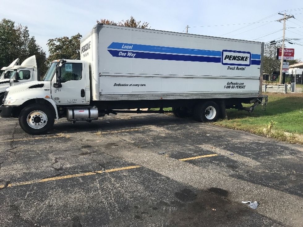 Medium Duty Box Truck-Light and Medium Duty Trucks-International-2021-MV607-Auburn-MA-231,801\n\t\tmiles-$ 39,500 - Image 4