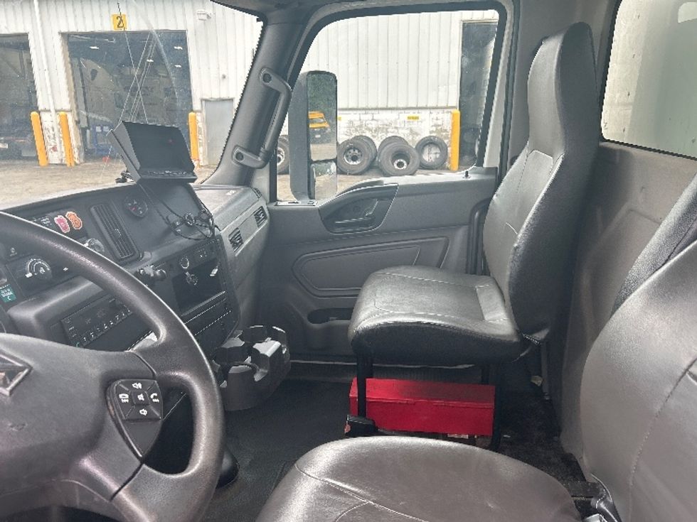 Medium Duty Box Truck-Light and Medium Duty Trucks-International-2021-MV607-Auburn-MA-261,777\n\t\tmiles-$ 37,250 - Image 18
