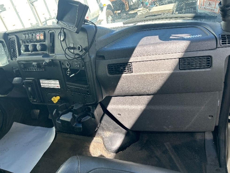 Medium Duty Box Truck-Light and Medium Duty Trucks-International-2021-MV607-Auburn-MA-261,777\n\t\tmiles-$ 37,250 - Image 20