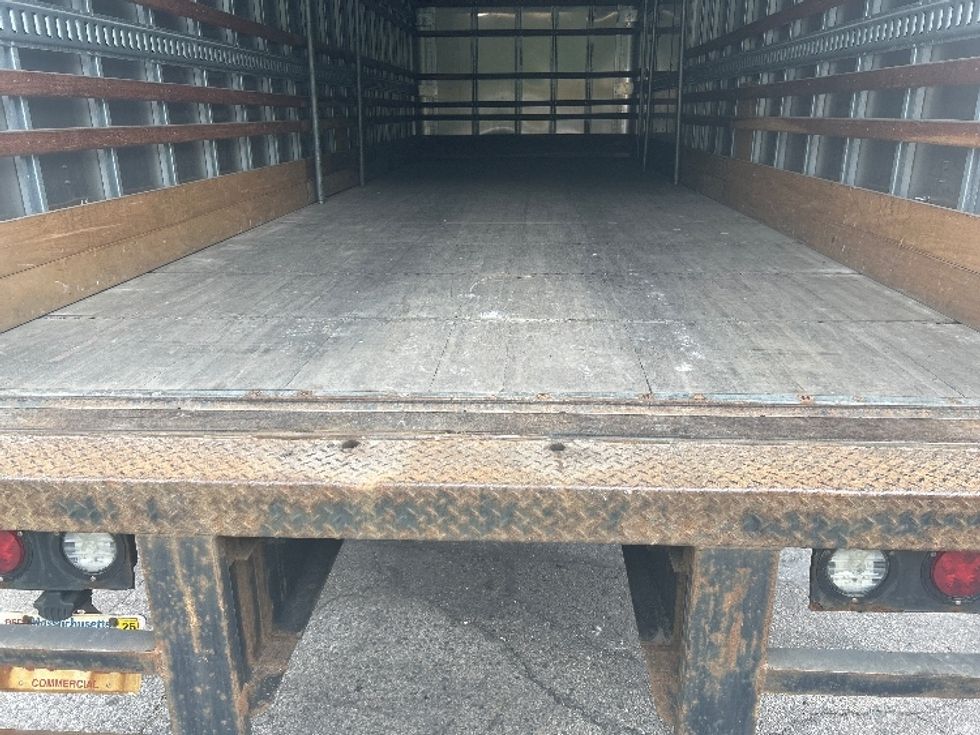 Medium Duty Box Truck-Light and Medium Duty Trucks-International-2021-MV607-Auburn-MA-261,777\n\t\tmiles-$ 37,250 - Image 9