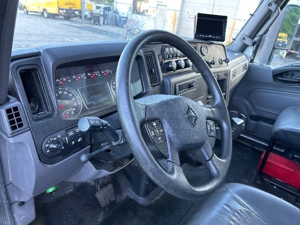 Medium Duty Box Truck-Light and Medium Duty Trucks-International-2021-MV607-Auburn-MA-267,495\n\t\tmiles-$ 37,000 - Image 16