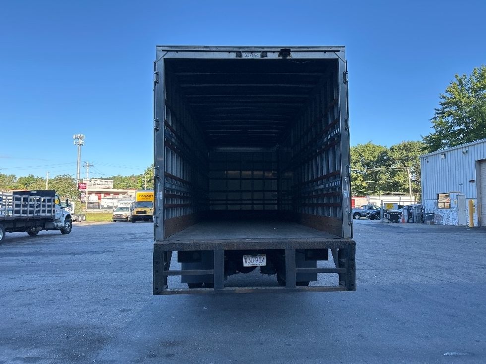 Medium Duty Box Truck-Light and Medium Duty Trucks-International-2021-MV607-Auburn-MA-267,495\n\t\tmiles-$ 37,000 - Image 8