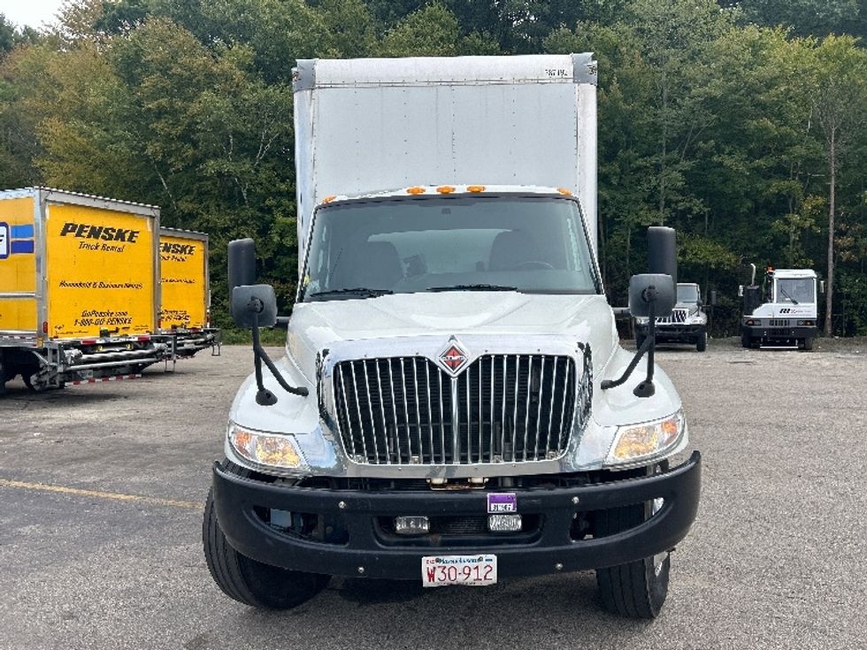 Medium Duty Box Truck-Light and Medium Duty Trucks-International-2021-MV607-Auburn-MA-305,945\n\t\tmiles-$ 29,500 - Image 2