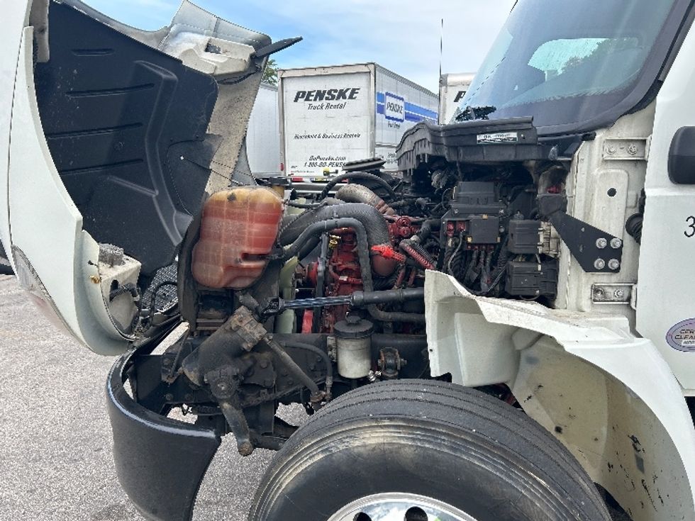 Medium Duty Box Truck-Light and Medium Duty Trucks-International-2021-MV607-Auburn-MA-305,945\n\t\tmiles-$ 29,500 - Image 22
