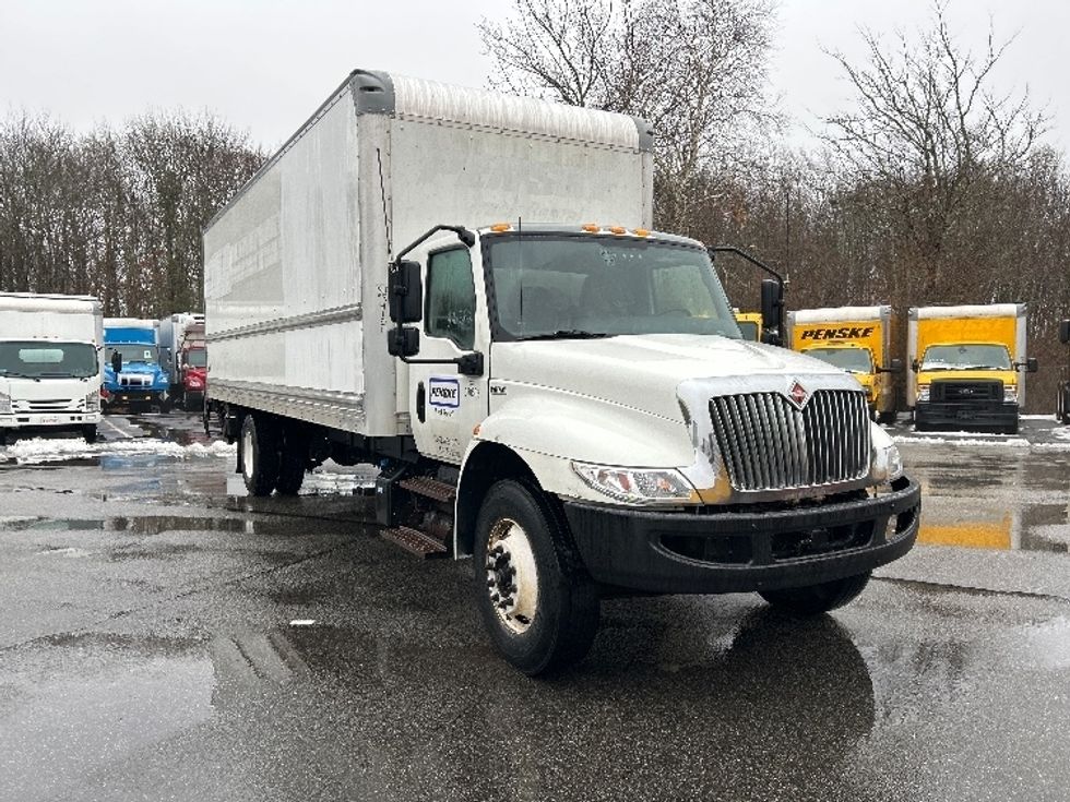 Medium Duty Box Truck-Light and Medium Duty Trucks-International-2021-MV607-Auburn-MA-313,901\n\t\tmiles-$ 27,250 - Image 1