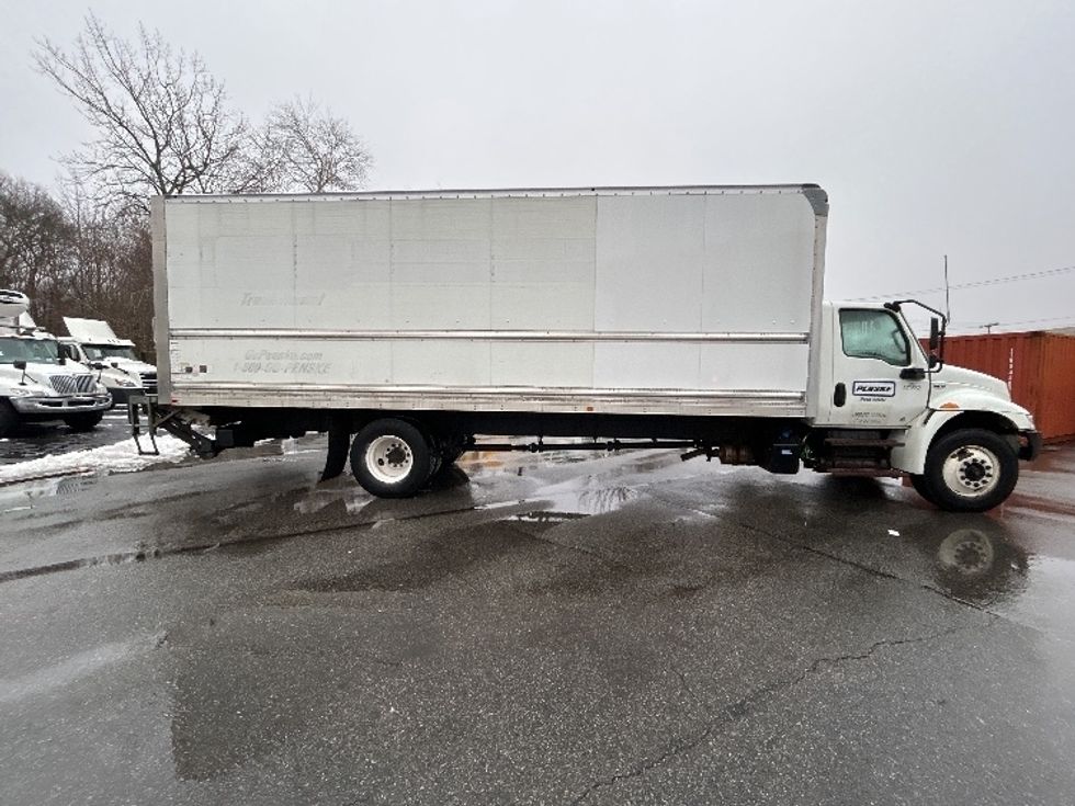 Medium Duty Box Truck-Light and Medium Duty Trucks-International-2021-MV607-Auburn-MA-313,901\n\t\tmiles-$ 27,250 - Image 13